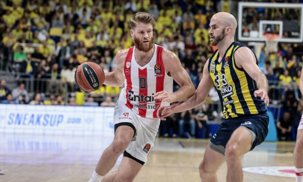 Euroleague: 79-77 το σκορ Φενερμπαχτσέ-Ολυμπιακός στην τέταρτη περίοδο